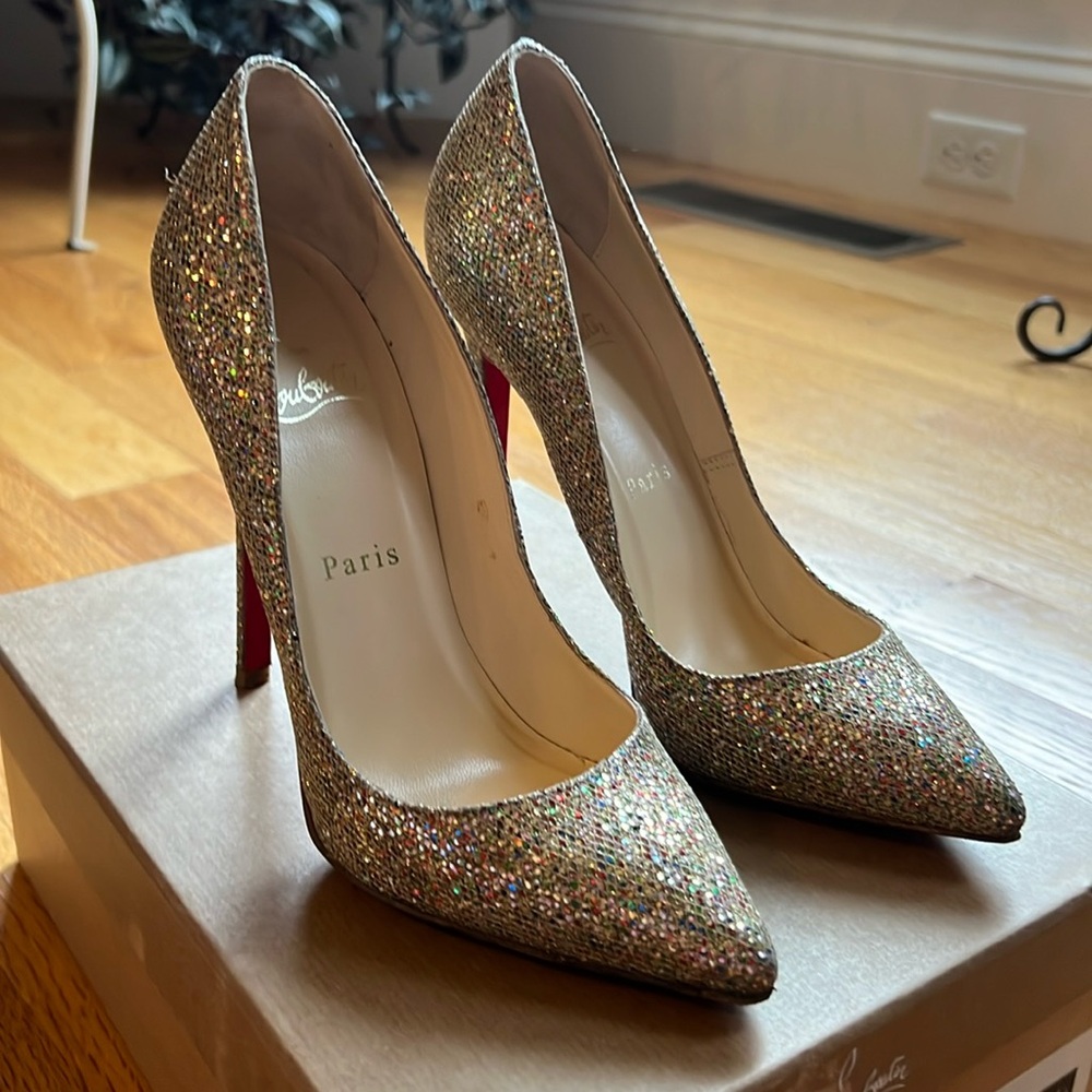Authentic Louboutin sz 36 Pigalle 120 Gold Gilliter